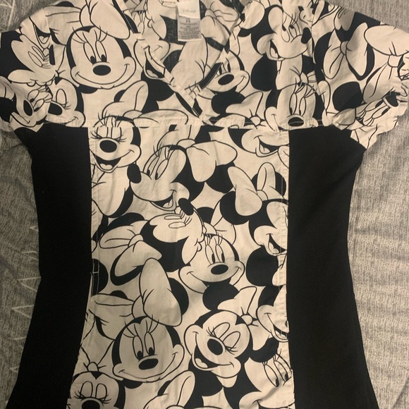 Cute Disney scrub top! - Picture 2 of 2